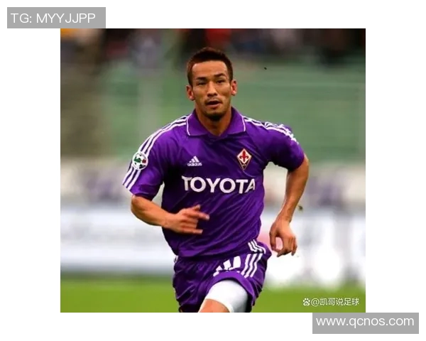日本足球球星华丽过人技惊四座展现绿茵场巅峰瞬间