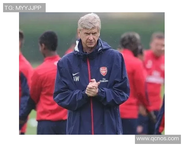 足球明星慷慨大方球场外给小费背后的温情故事与影响分析