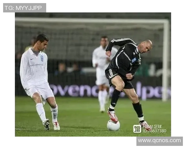 边路突破技艺与战术分析 如何通过速度与技巧撕破防线